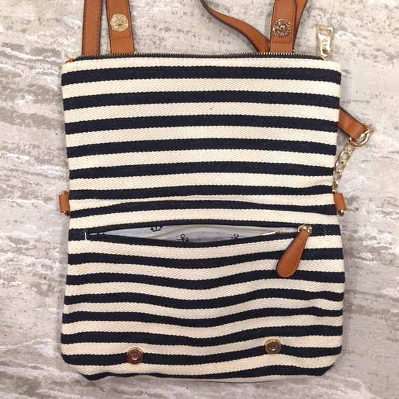 Crossbody Bag - Picture 4 of 5